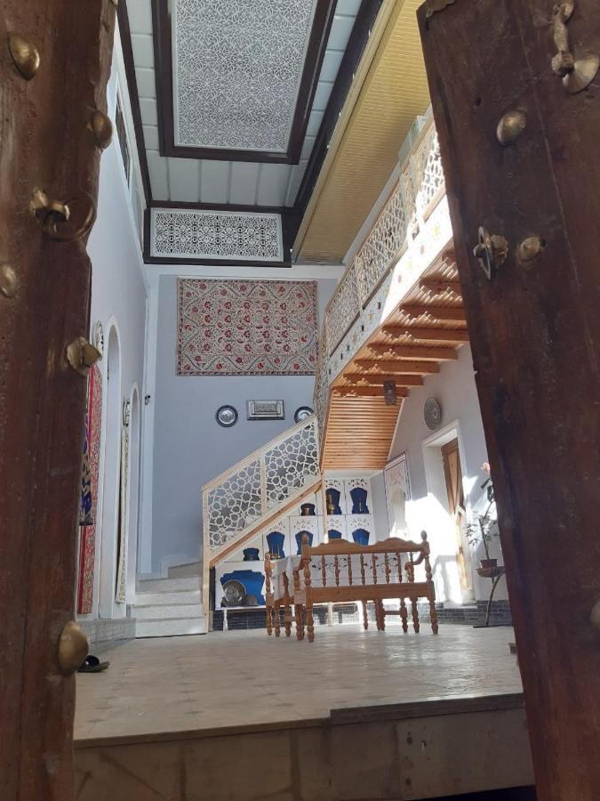 Hotel Rizqiro'Z Boutique Бухара Екстер'єр фото