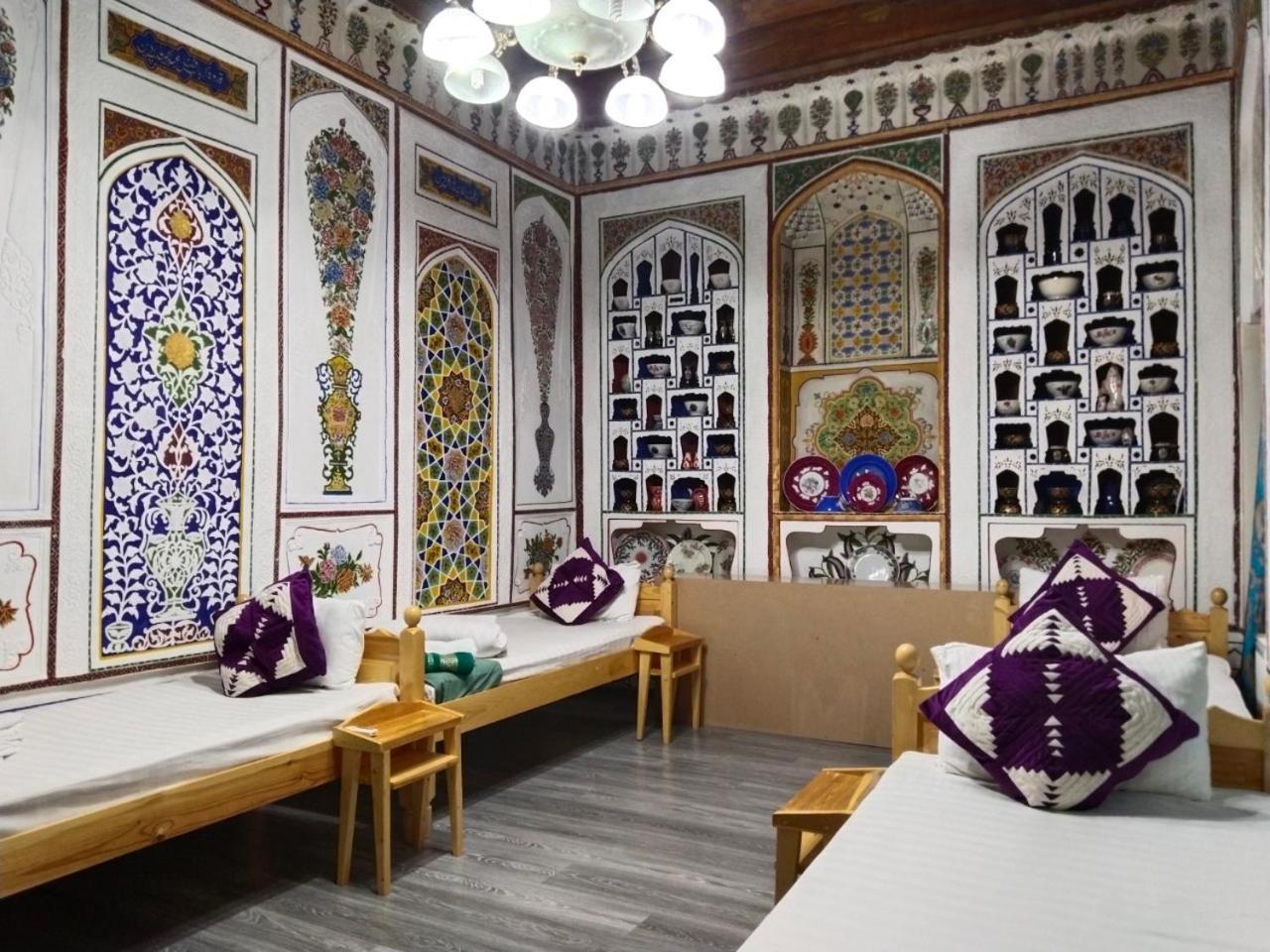 Hotel Rizqiro'Z Boutique Бухара Екстер'єр фото