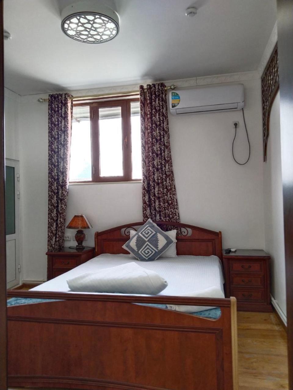 Hotel Rizqiro'Z Boutique Бухара Екстер'єр фото